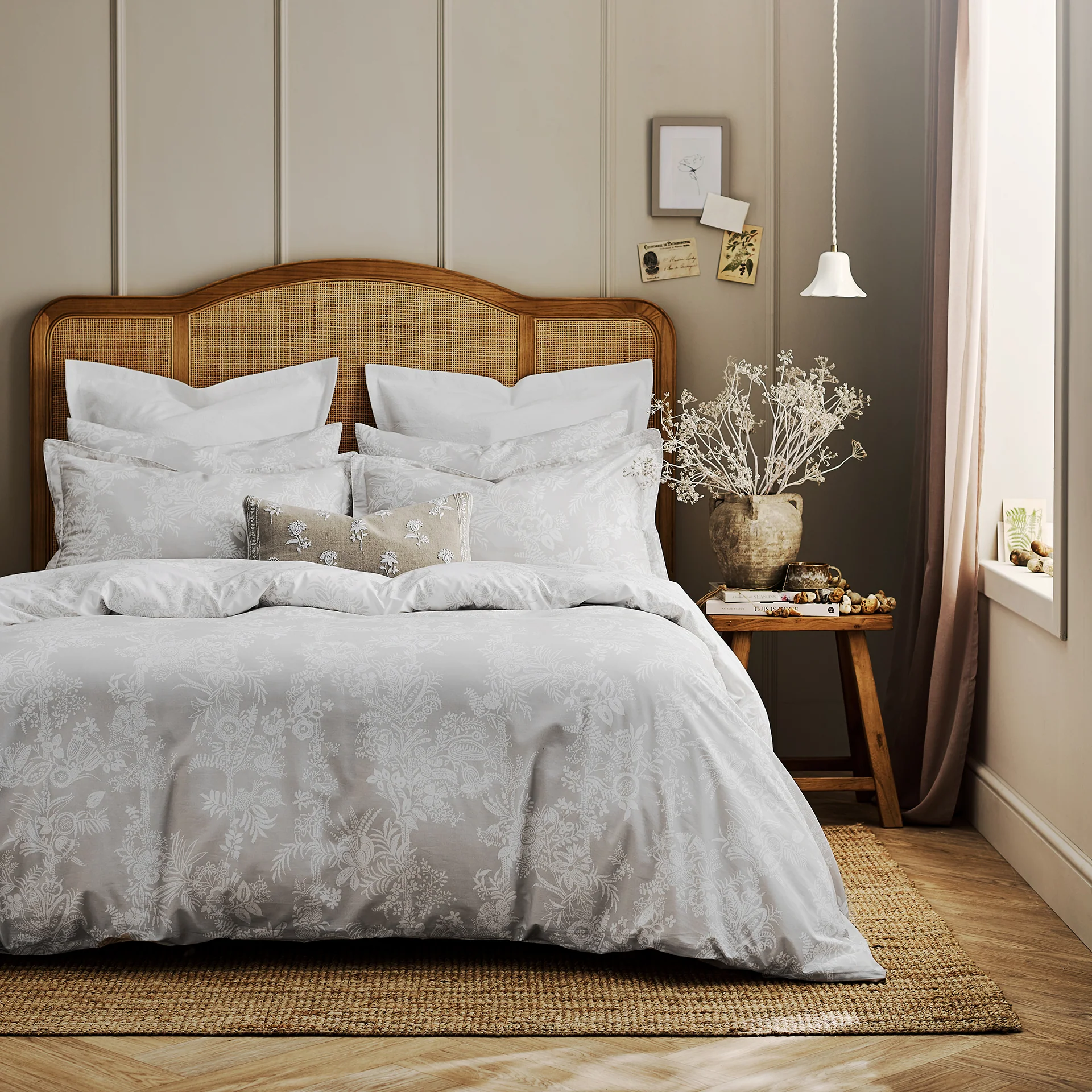 Beatrice Duvet Set - Image 3