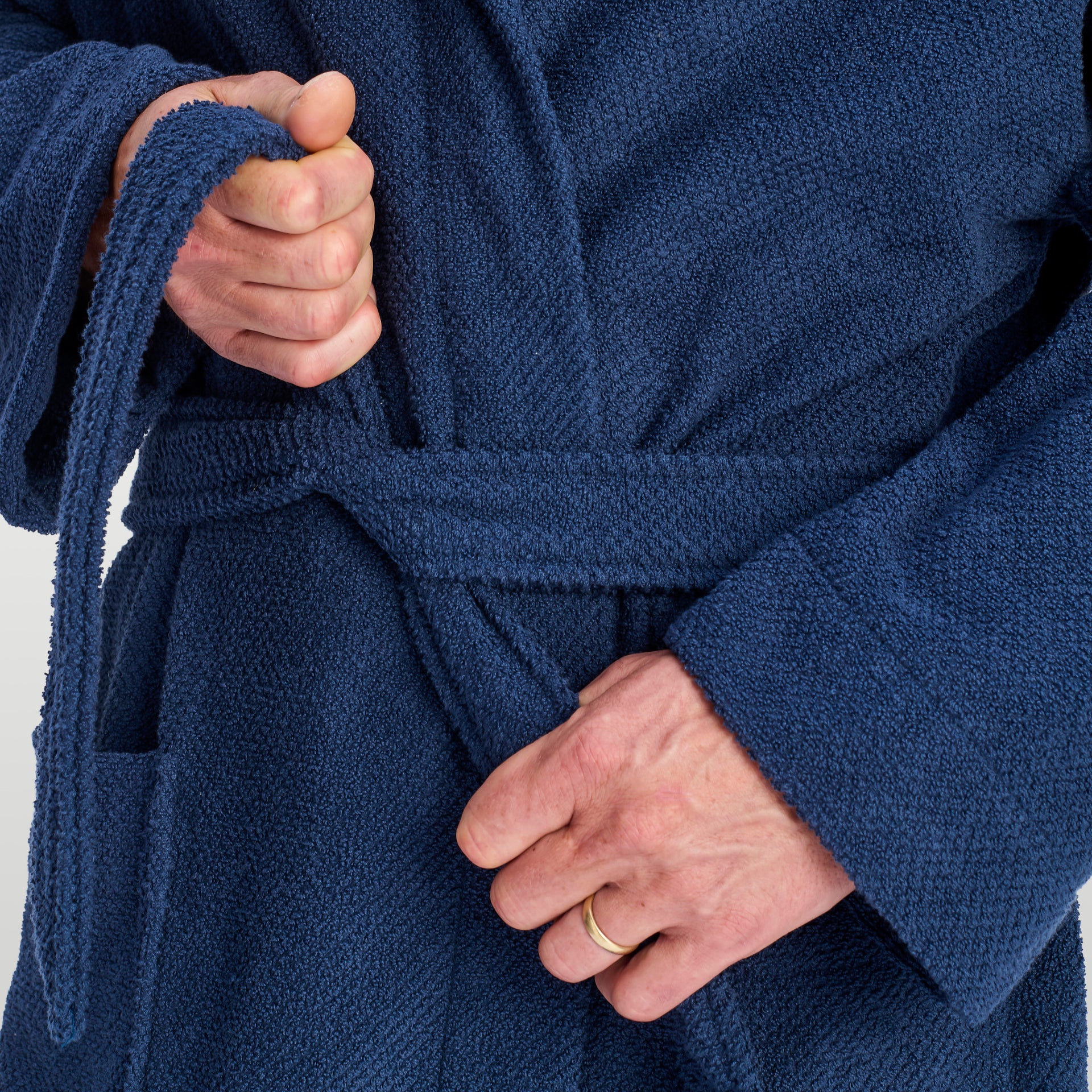 Brixton Hooded Men's Robe - Image 23