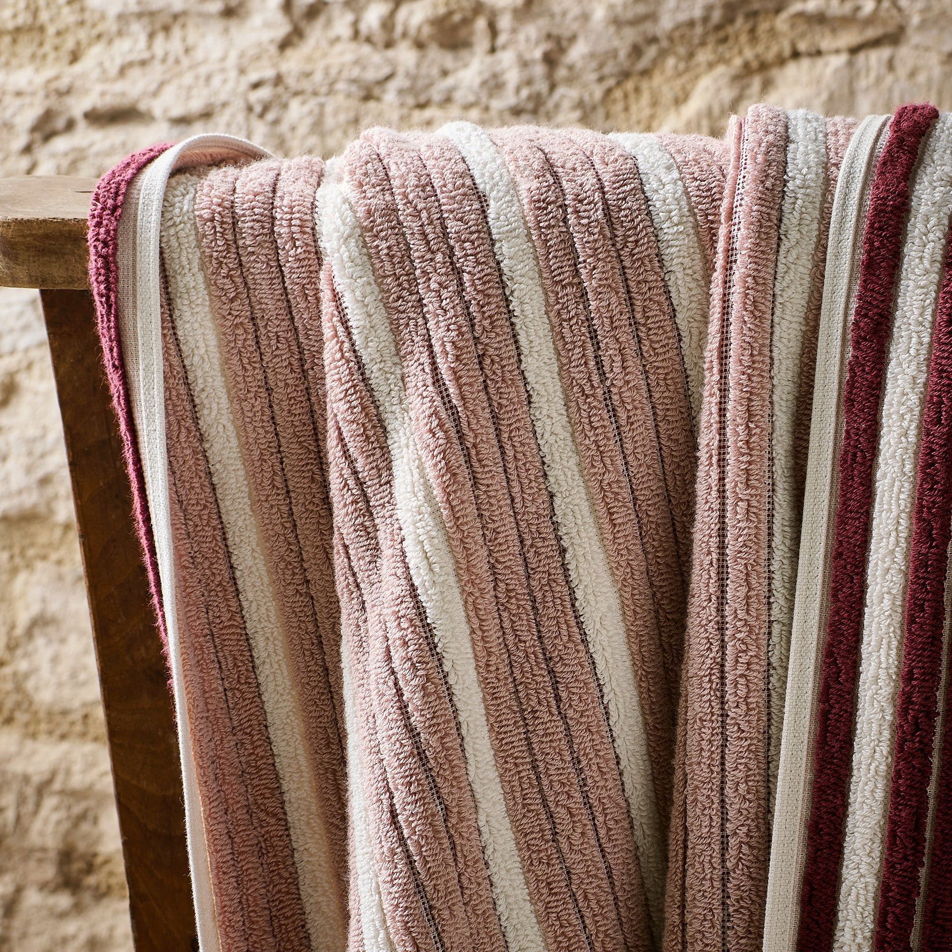 Darwin Towel - Image 11