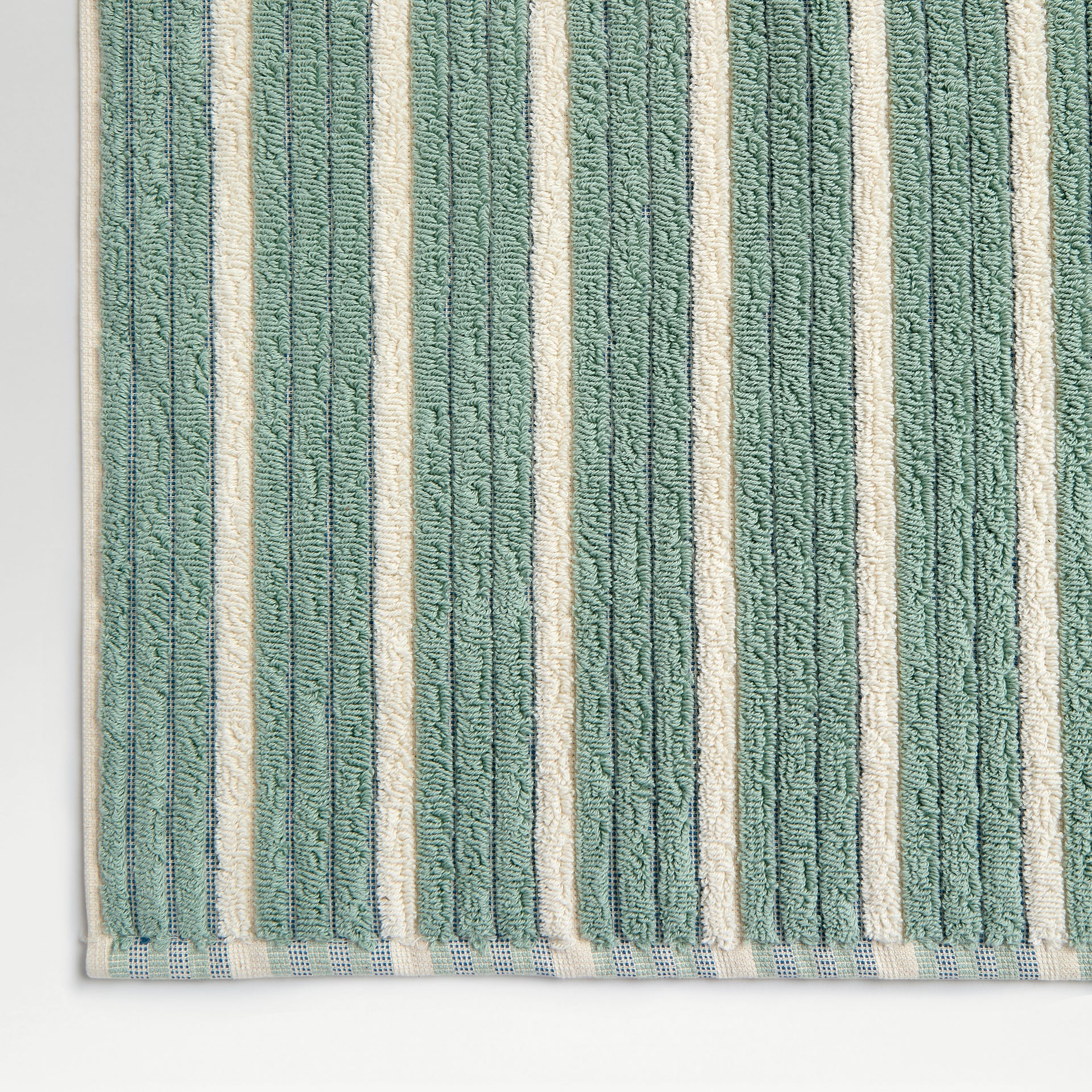 Darwin Towel - Image 4