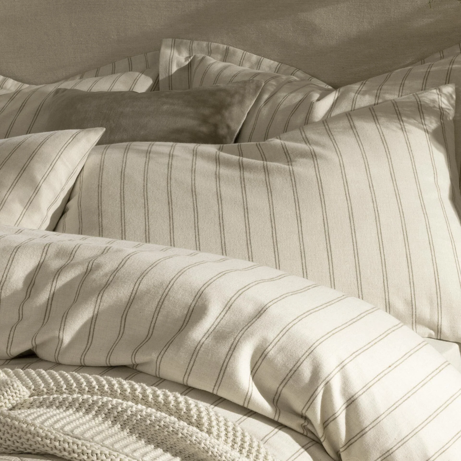 Flannel Stripe Duvet Set - Image 11