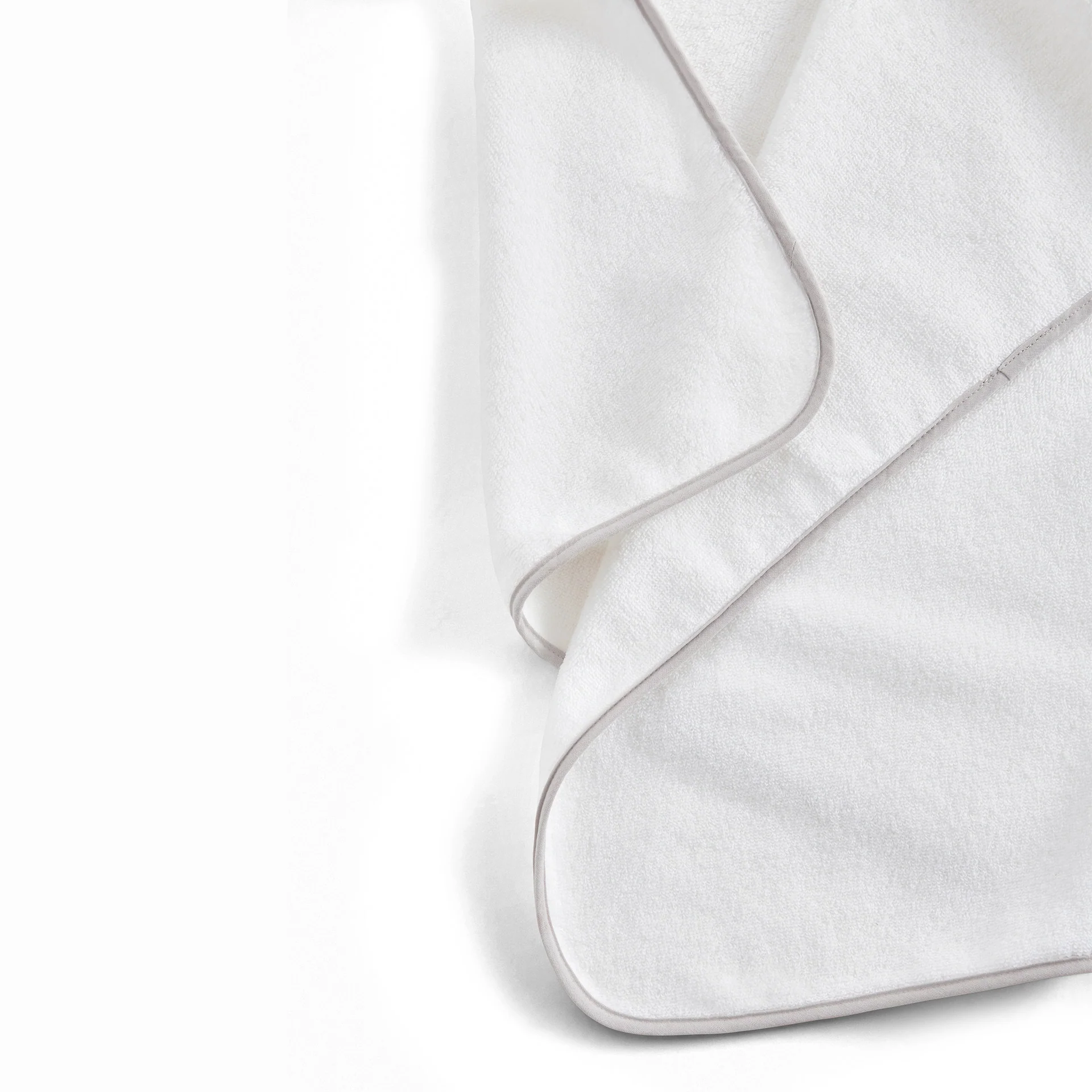 Christy Mini Hooded Bath Towel  - Image 9