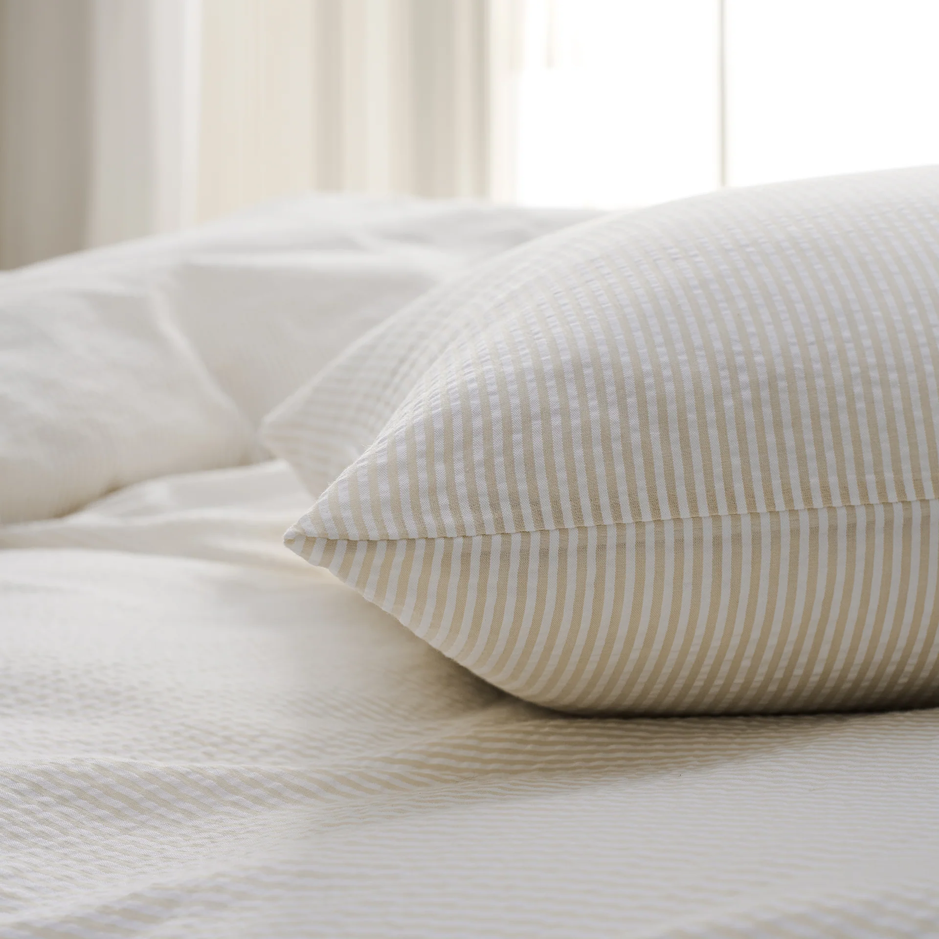 Seersucker Stripe Standard Pillowcase Pair - Image 3