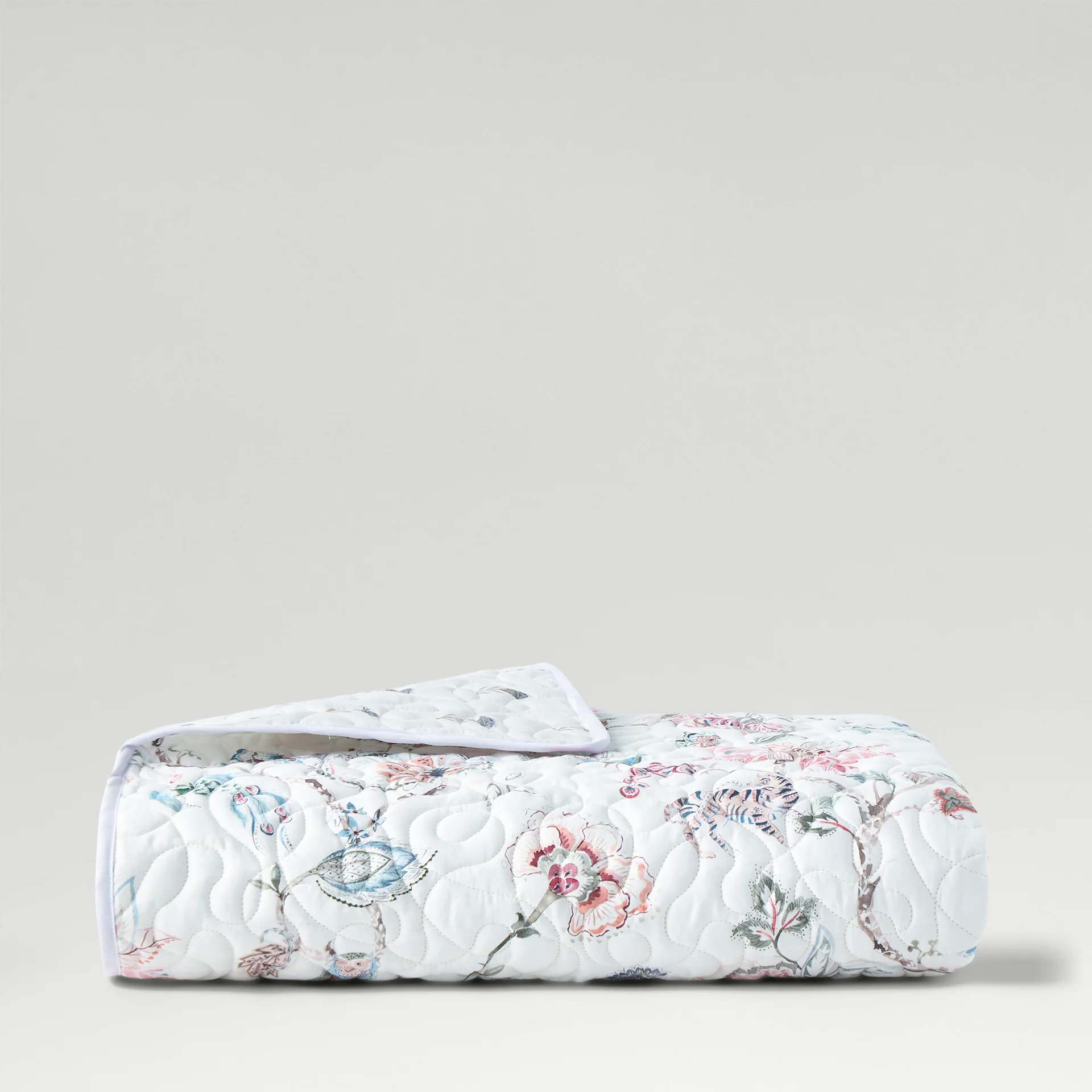 Tropical Floral Coverlet - Image 5