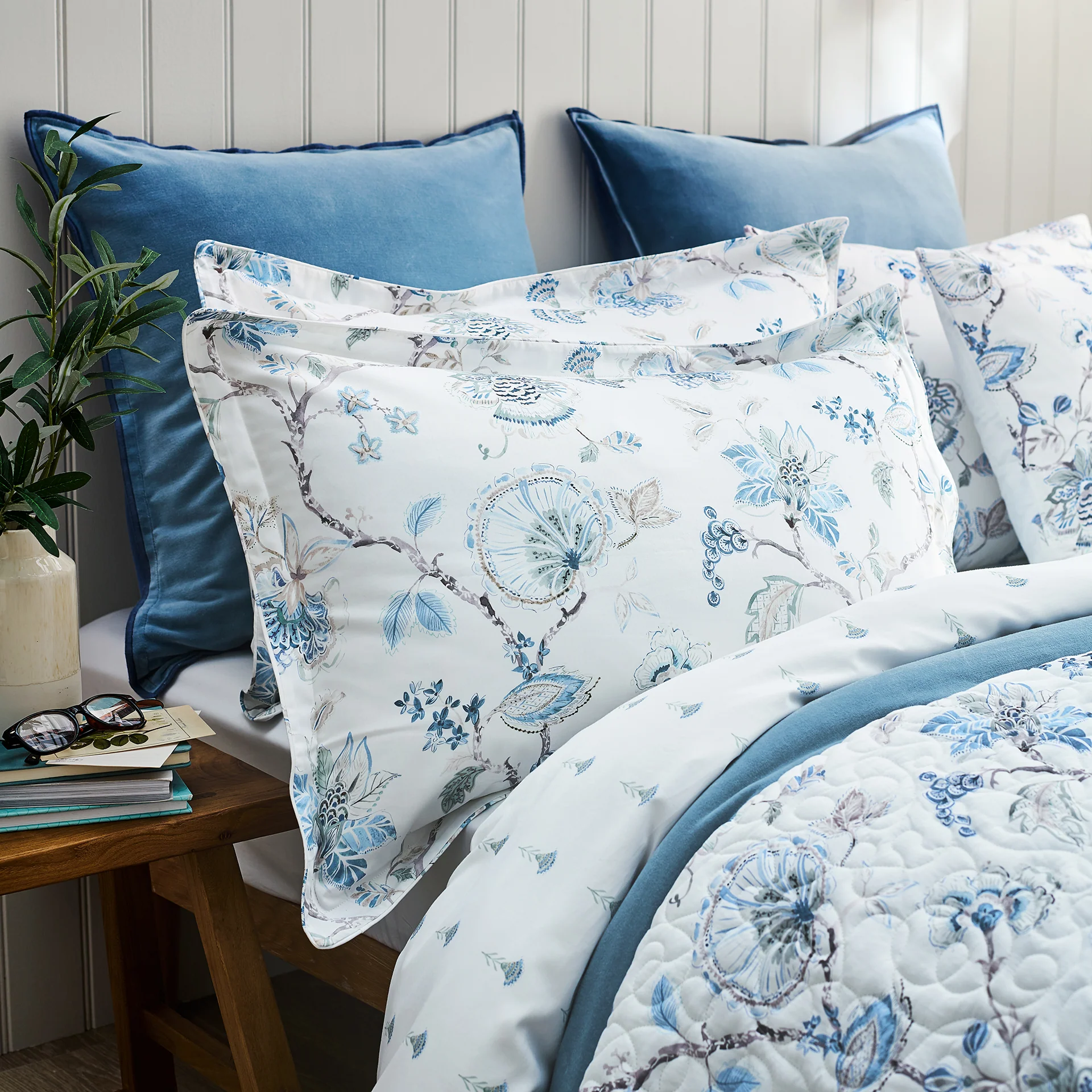 Tropical Floral Duvet Set - Image 6