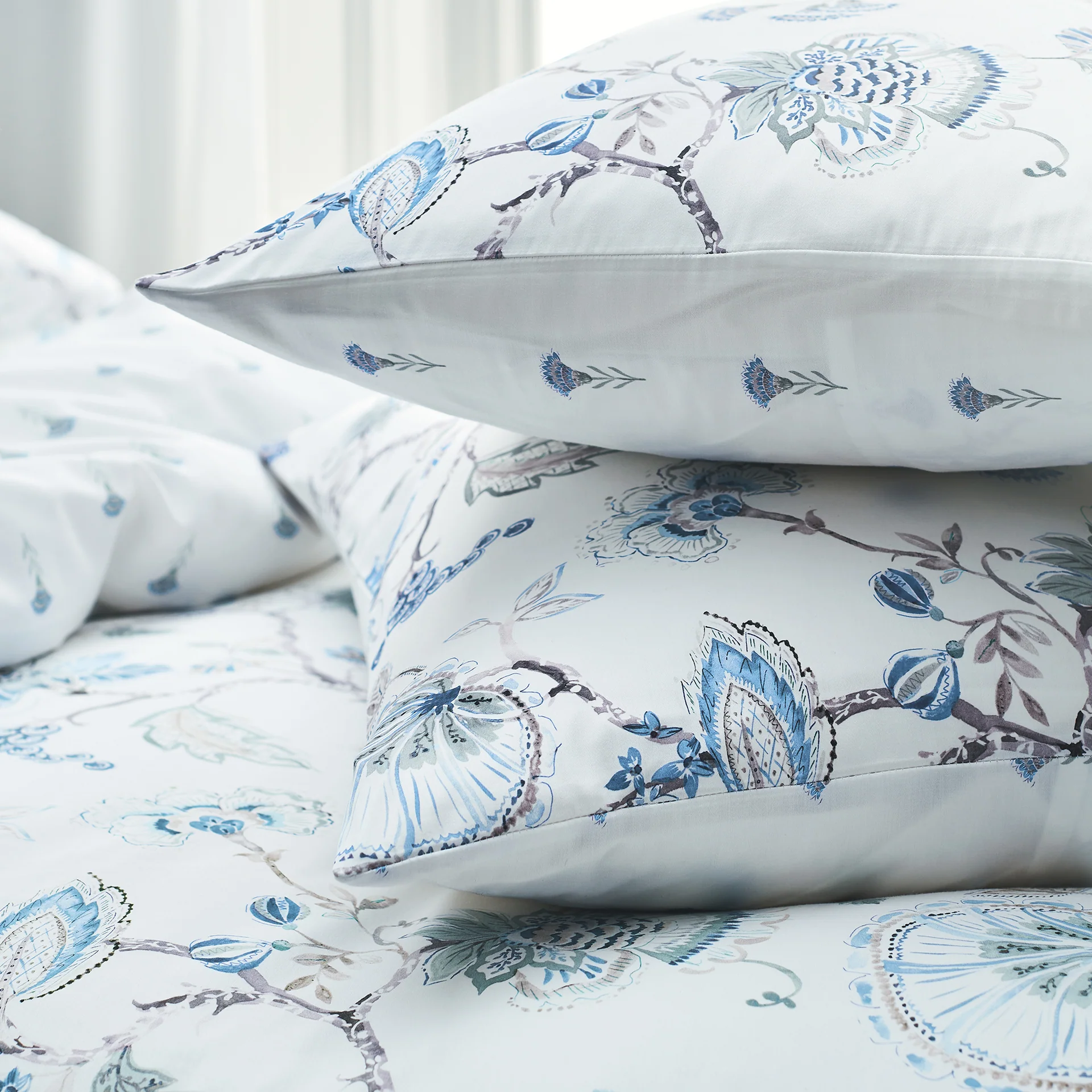 Tropical Floral Standard Pillowcase Pair - Image 2