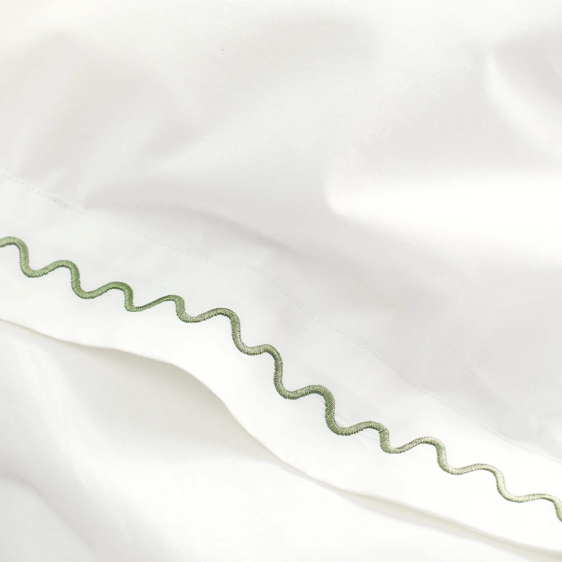 Wave Embroidery Duvet Set - Image 16